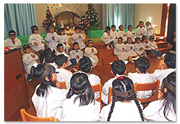 １２月　クリスマス会　イエス様ご誕生おめでとう